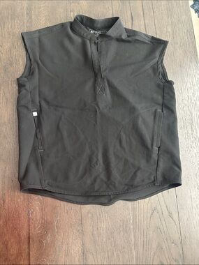 Figs Black Sleeveless Scrub Top